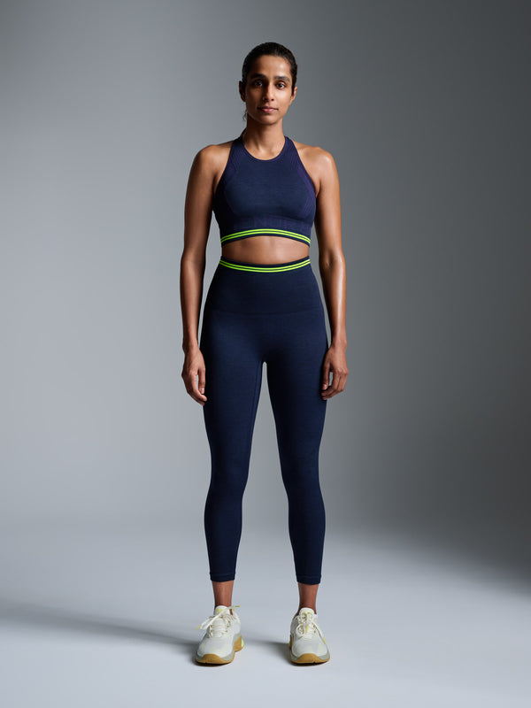 Lakshmi wears size XS-S is 5' 4" - Underband 72cm, Bust 79cm, Waist 76cm, Hips 94cm