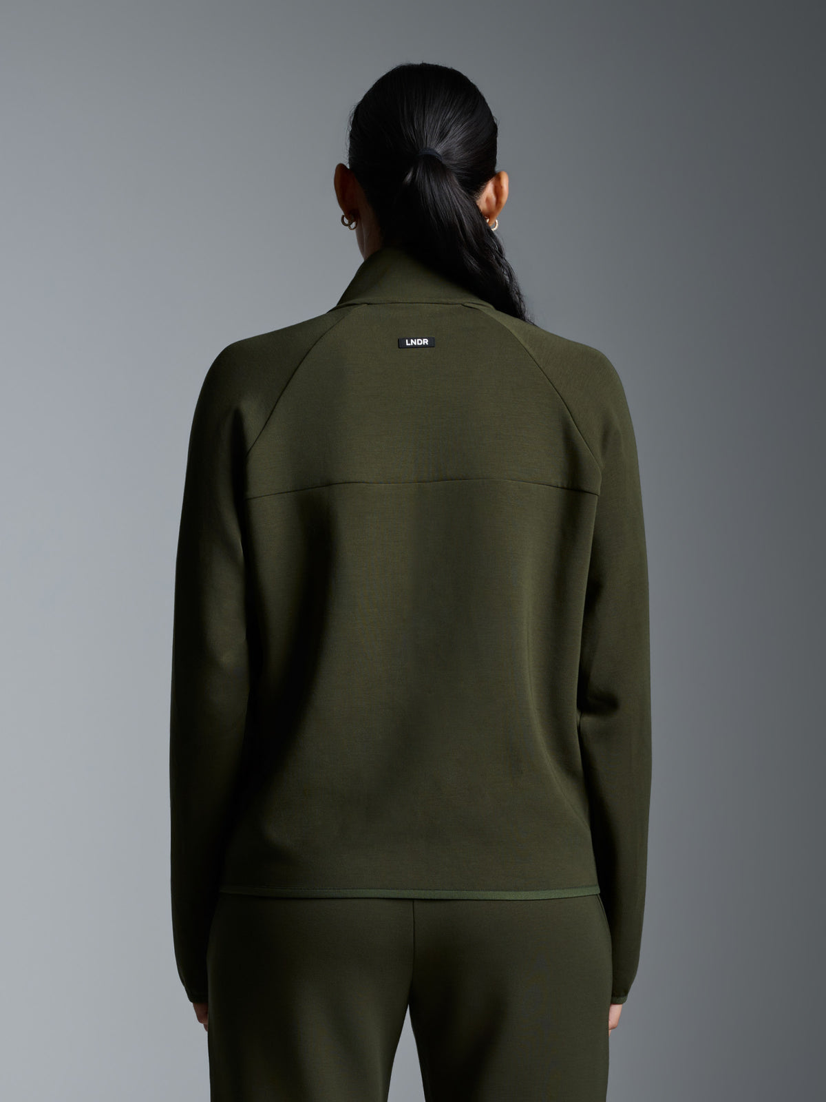ESSENTIAL Half Zip Olive