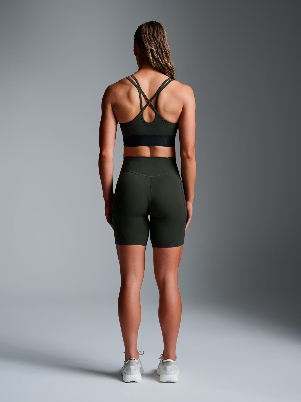 LIMITLESS 7.5" Bike Short Olive