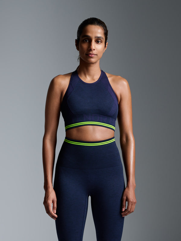 Lakshmi wears size XS-S is 5' 4" - Underband 72cm, Bust 79cm, Waist 76cm, Hips 94cm