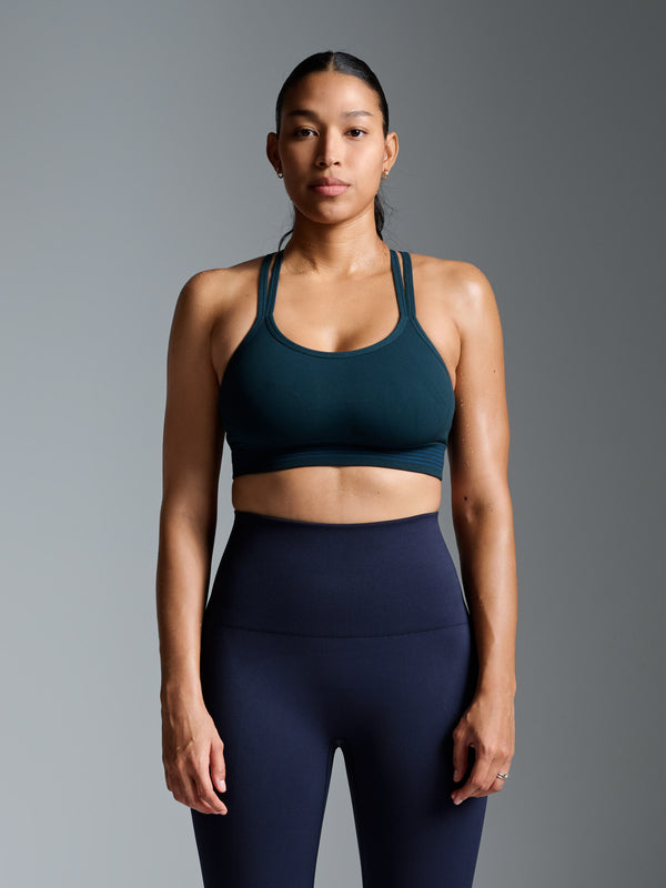 Ally wears size M-L is 5' 8" - Underband 78cm, Bust 93cm, Waist 74cm, Hips 99cm