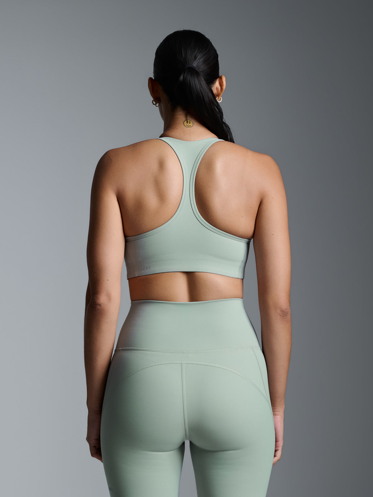 FEMME FATALE Sports Bra Fog