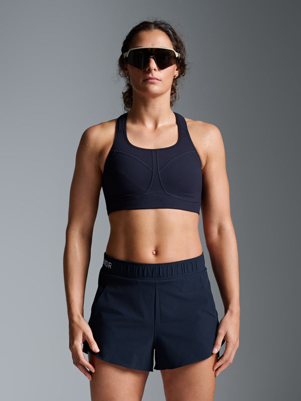 Tam wears size 32C is 5' 6" - Underband 72cm, Waist 71cm, Hips 95cm, Inseam 80cm