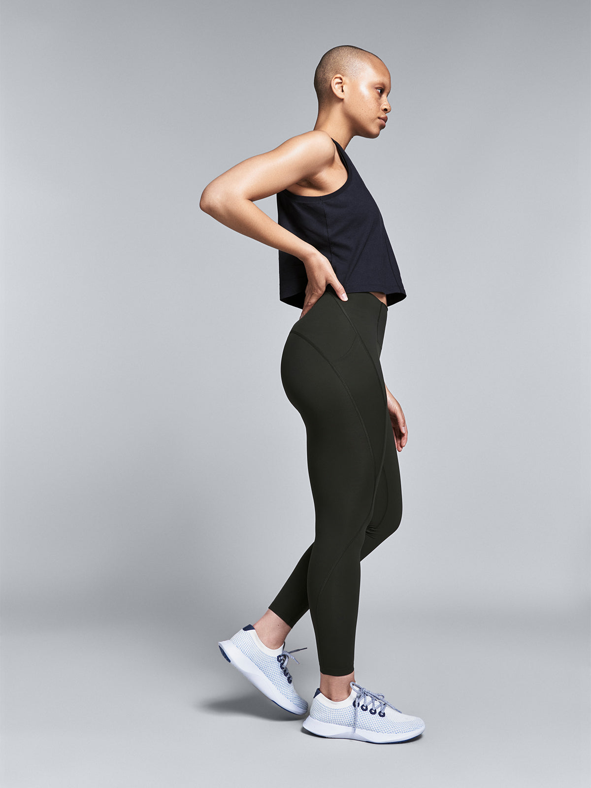 Womens lightspeed high waisted ankle length olive green leggings 4