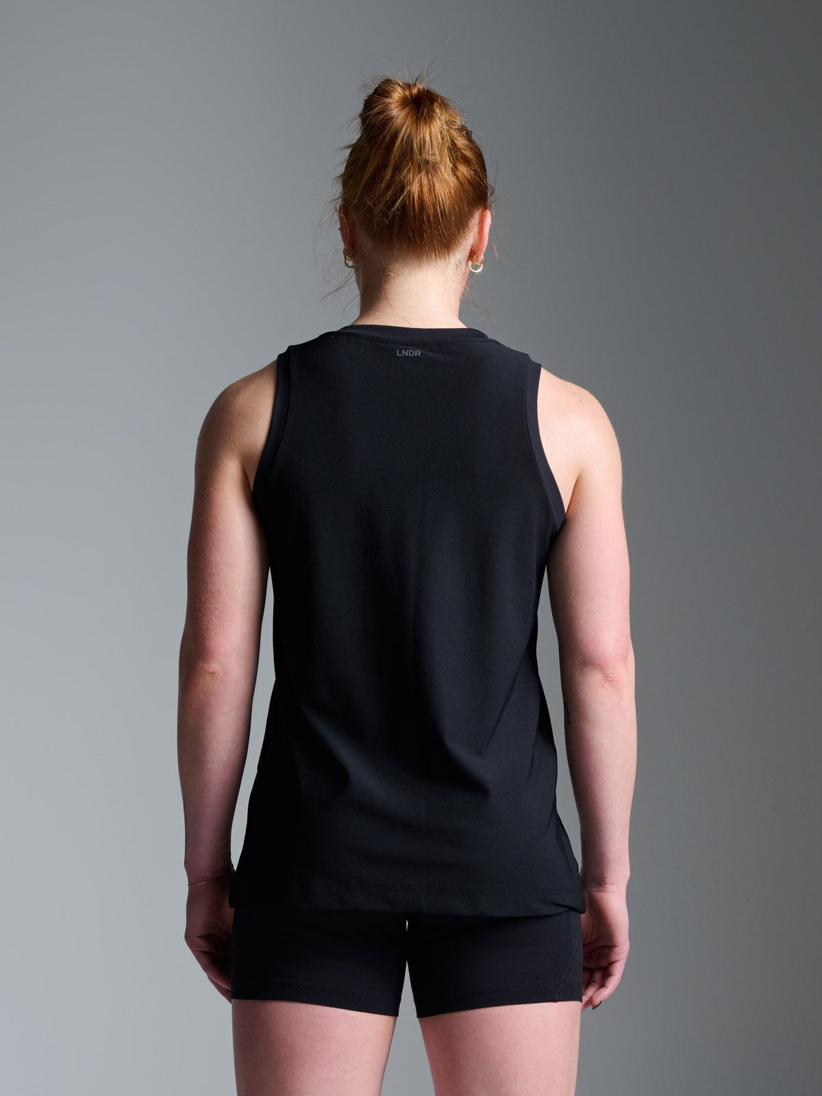 FLUID Tank Black