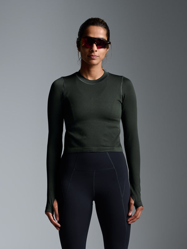 Lakshmi wears size XS-S is 5' 4" - Underband 72cm, Bust 79cm, Waist 76cm, Hips 94cm